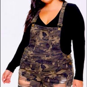 Plus Size Camo Overall Shorts
